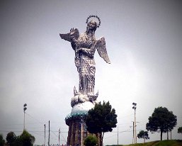 Panecillo (500) 2014 - Virgen del Panecillo monument